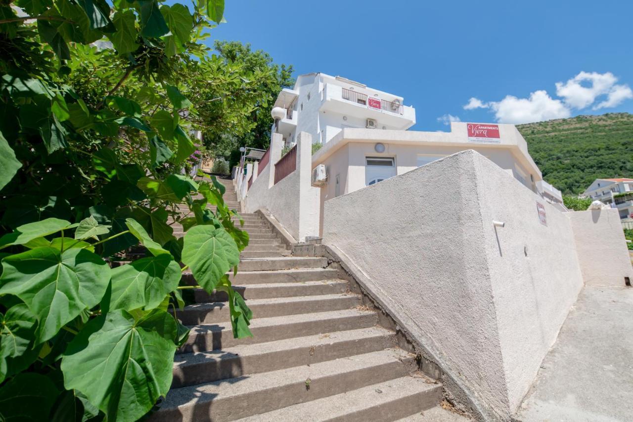 Apartments Vjera Petrovac Ngoại thất bức ảnh