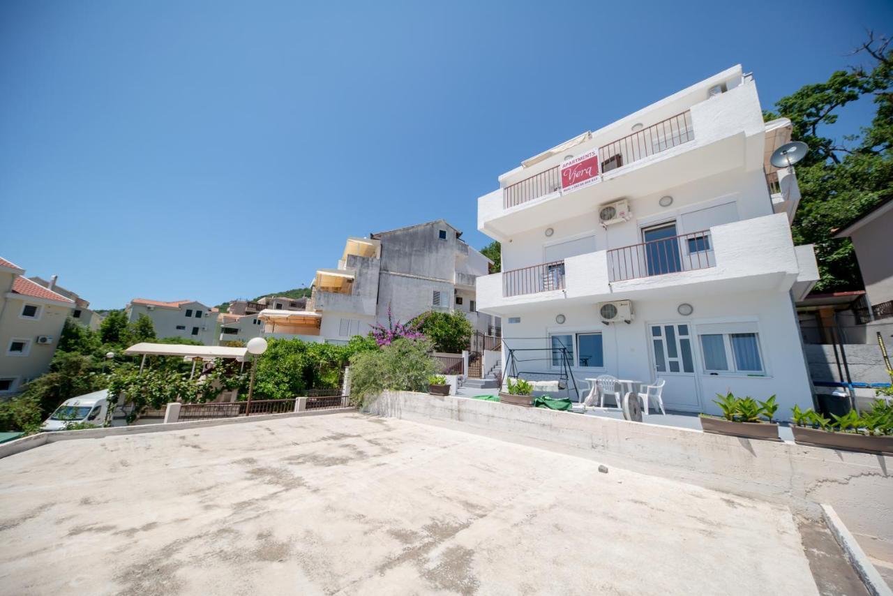 Apartments Vjera Petrovac Ngoại thất bức ảnh