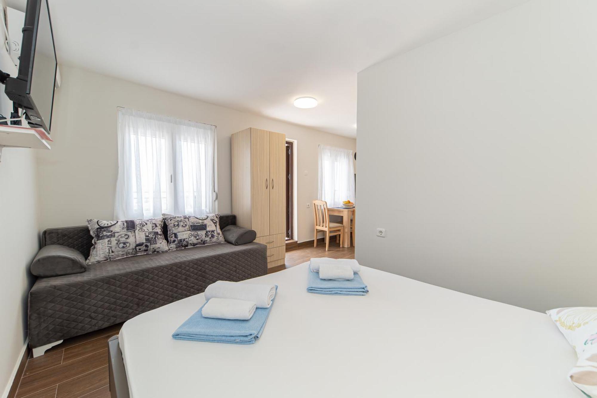 Apartments Vjera Petrovac Ngoại thất bức ảnh