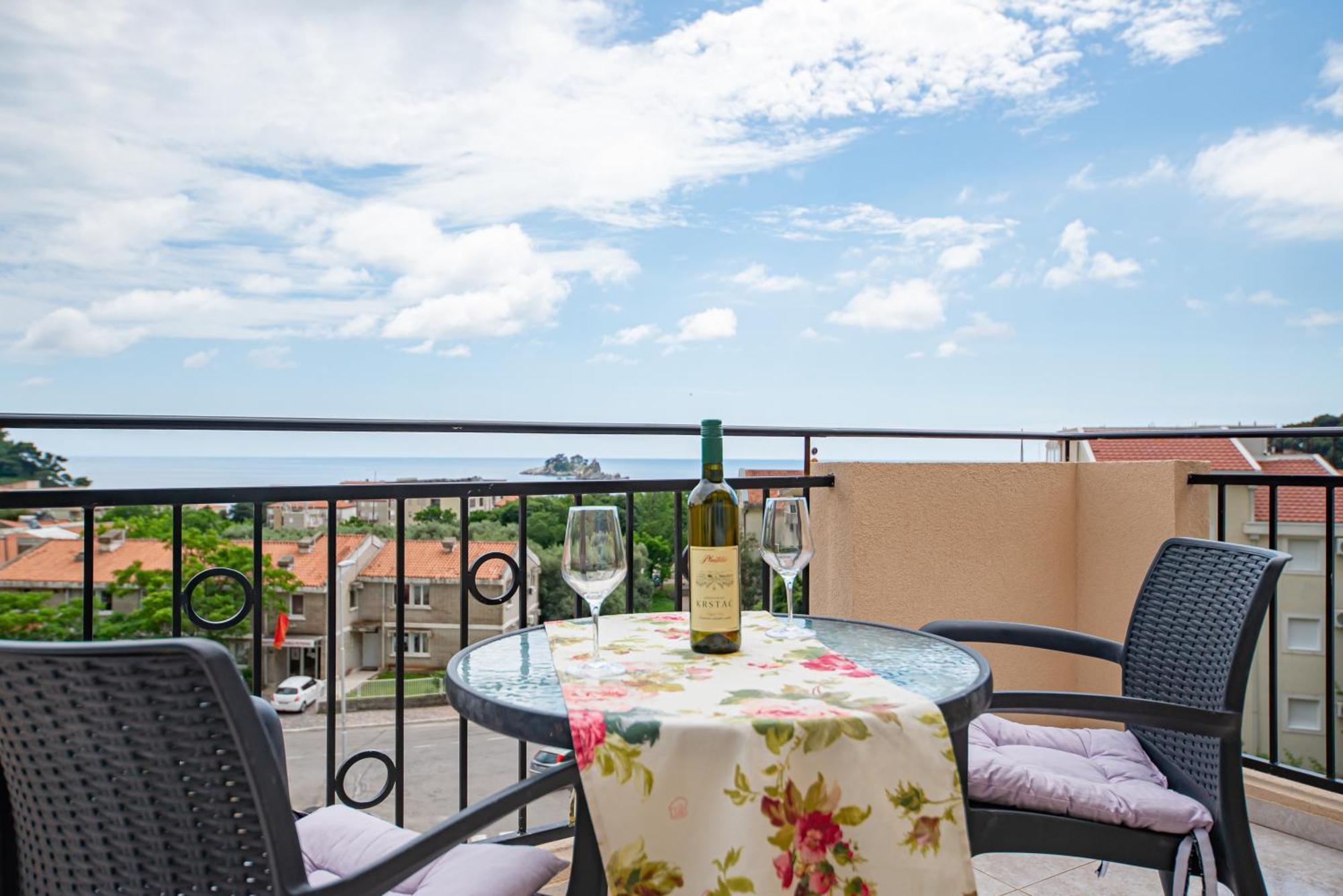 Apartments Vjera Petrovac Ngoại thất bức ảnh