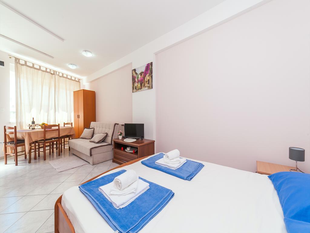 Apartments Vjera Petrovac Ngoại thất bức ảnh