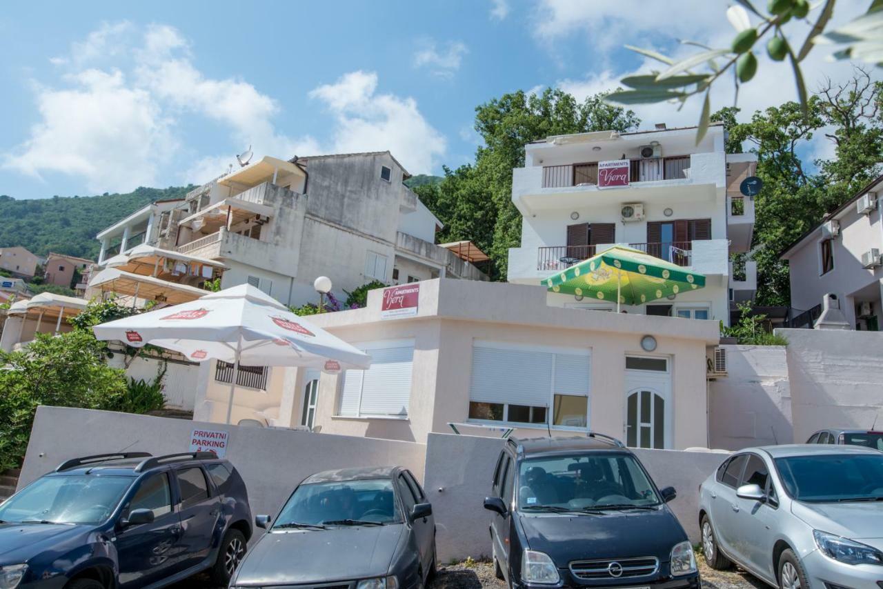 Apartments Vjera Petrovac Ngoại thất bức ảnh